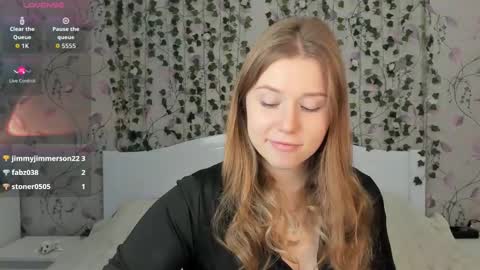 Chloe online show from November 20, 5:28 am