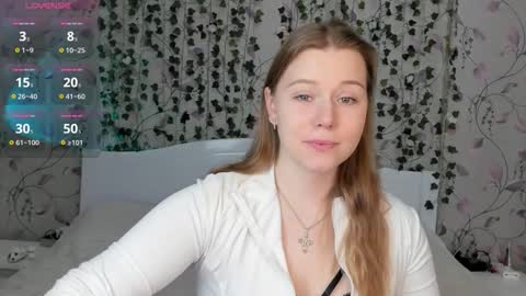 Chloe online show from November 25, 5:17 am