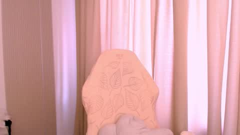 silk_ann online show from February 22, 7:12 am