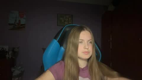 Erica online show from March 31, 6:19 pm