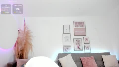 Snapshot of silvia_lane chatting on October 9, 7:36 am Silvia online show from October 9, 7:36 am