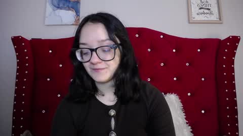 Snapshot of silvia_ls chatting on February 5, 9:29 pm silvia_ls online show from February 5, 9:29 pm