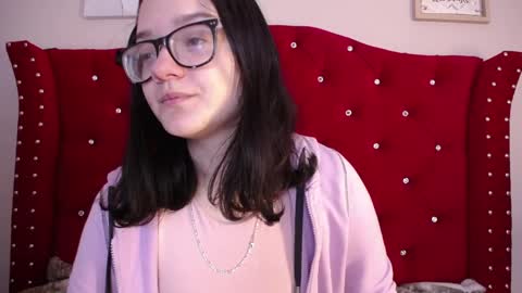 Snapshot of silvia_ls chatting on February 20, 10:37 pm silvia_ls online show from February 20, 10:37 pm