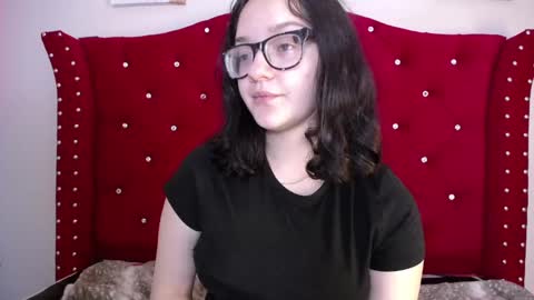 Snapshot of silvia_ls chatting on February 12, 2:56 am silvia_ls online show from February 12, 2:56 am