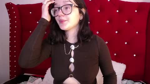 Snapshot of silvia_ls chatting on February 15, 5:07 pm silvia_ls online show from February 15, 5:07 pm