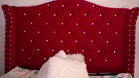 Snapshot of silvia_ls chatting on February 19, 9:58 pm silvia_ls online show from February 19, 9:58 pm
