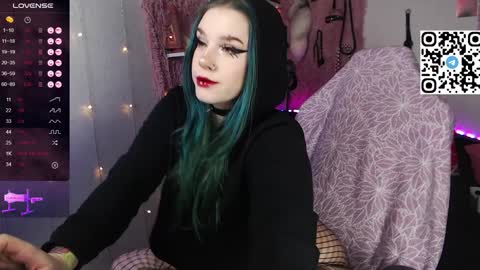 silvia_santorskii online show from December 4, 8:28 am