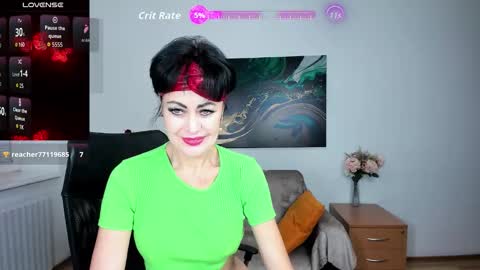 Silvia Wallec online show from November 9, 6:43 pm