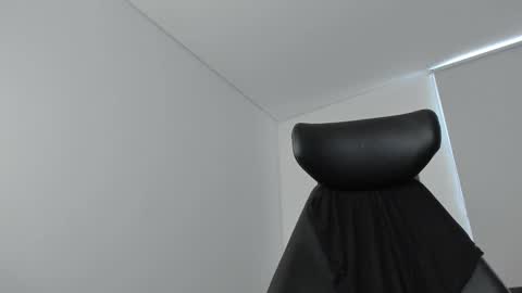 Snapshot of simon_leon01 chatting on September 23, 11:48 am simon_leon01 online show from September 23, 11:48 am
