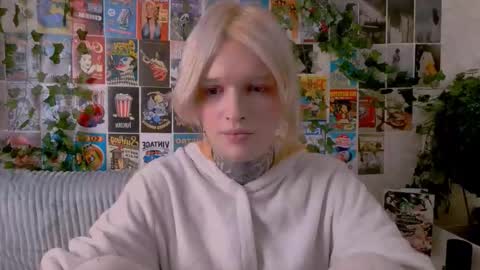 Snapshot of simona_rain chatting on October 9, 2:28 am Simona online show from October 9, 2:28 am
