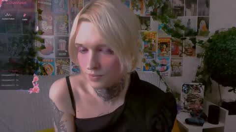 Snapshot of simona_rain chatting on October 5, 3:26 am Simona online show from October 5, 3:26 am