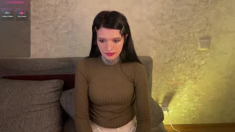 Snapshot of simona_rain chatting on March 7, 9:29 am Simona online show from March 7, 9:29 am