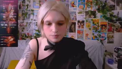 Snapshot of simona_rain chatting on October 14, 4:15 am Simona online show from October 14, 4:15 am