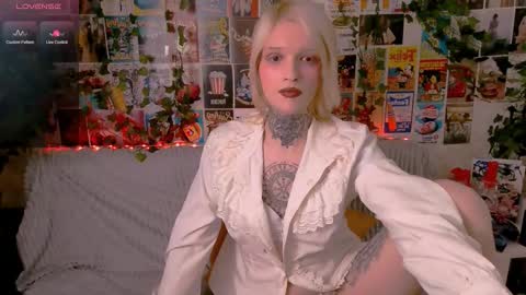 Snapshot of simona_rain chatting on September 24, 7:42 pm Simona online show from September 24, 7:42 pm