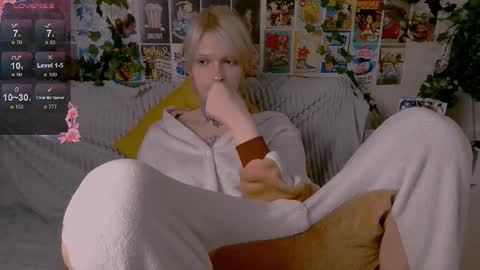 Snapshot of simona_rain chatting on September 29, 10:09 pm Simona online show from September 29, 10:09 pm