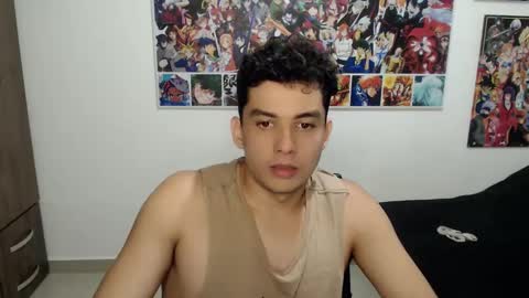 Snapshot of simone_vice chatting on October 19, 5:56 am simone vice online show from October 19, 5:56 am