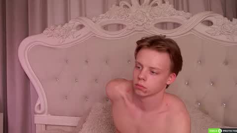 Simon online show from April 13, 1:15 pm