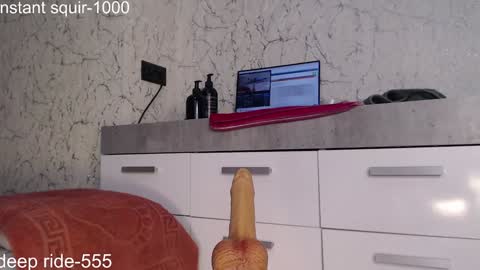 regina online show from October 29, 7:43 am