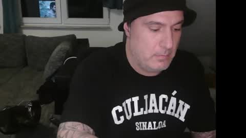 sinalco1975 online show from September 11, 9:05 pm