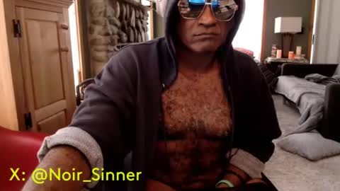 Snapshot of sinnernoir chatting on September 29, 3:33 pm My Name Is..............................John online show from September 29, 3:33 pm