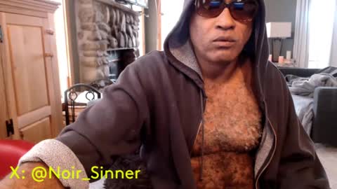 Snapshot of sinnernoir chatting on September 30, 3:55 pm My Name Is..............................John online show from September 30, 3:55 pm