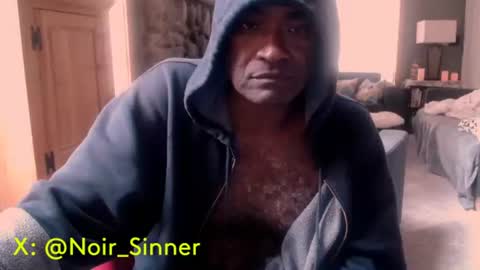 Snapshot of sinnernoir chatting on October 17, 7:51 pm My Name Is..............................John online show from October 17, 7:51 pm