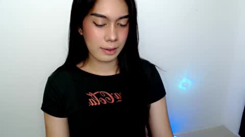 Siobe Lee online show from December 5, 6:01 am