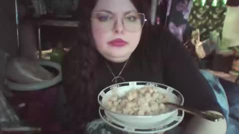 Siofra online show from March 10, 10:45 pm