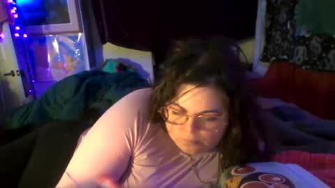 Siofra online show from October 9, 6:52 am