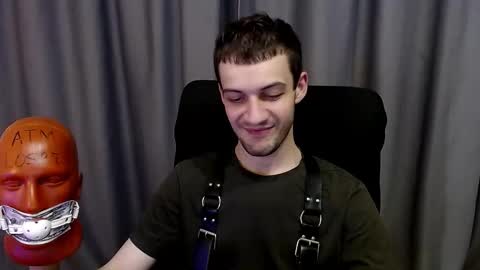 Snapshot of sir_damien chatting on September 23, 8:48 pm Sir Damien online show from September 23, 8:48 pm
