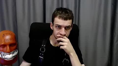 Snapshot of sir_damien chatting on September 27, 4:10 am Sir Damien online show from September 27, 4:10 am