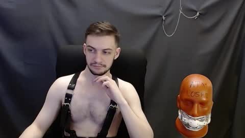 Snapshot of sir_damien chatting on March 8, 8:35 pm Sir Damien online show from March 8, 8:35 pm