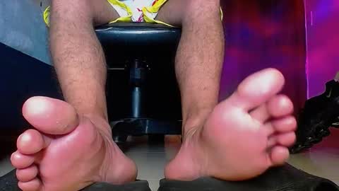 only foot                         worshipers here online show from April 14, 5:11 am