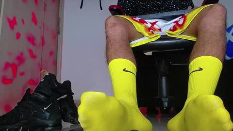 only foot                         worshipers here online show from December 2, 2:32 am