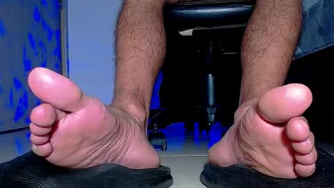 only foot                         worshipers here online show from September 27, 6:55 am