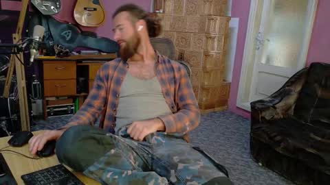 I am The Fourth and only Sir. Pelo online show from September 18, 6:39 am