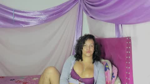 Snapshot of sirena_dirtysexxx chatting on October 18, 6:12 pm Sirena Fuentes online show from October 18, 6:12 pm
