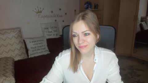 sirenasilk online show from December 15, 3:35 am