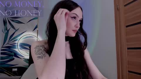 Goddess Sirena online show from February 4, 2:15 am