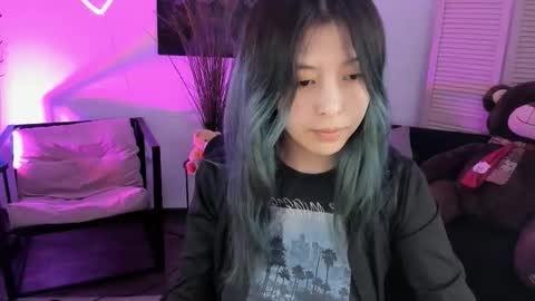 Si online show from March 25, 8:04 pm