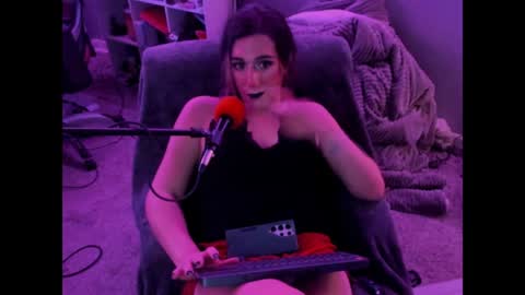 Snapshot of sirensasha chatting on December 30, 1:36 pm SirenSasha online show from December 30, 1:36 pm