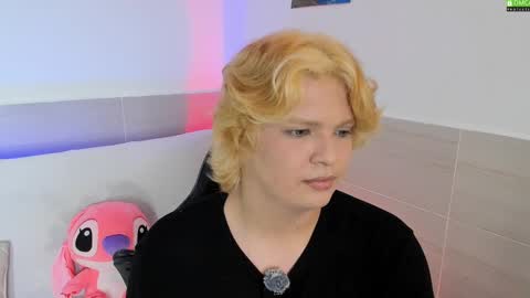 Snapshot of sirius_angels chatting on September 24, 8:15 pm Sirius angels online show from September 24, 8:15 pm