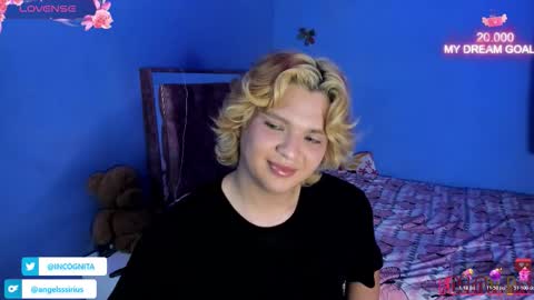 Snapshot of sirius_angels chatting on October 24, 7:03 pm Sirius angels online show from October 24, 7:03 pm