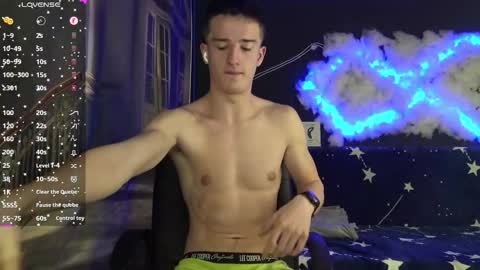 SirReedy online show from December 3, 4:02 am