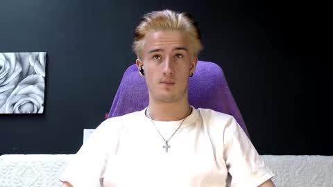 SirReedy online show from March 14, 6:12 pm