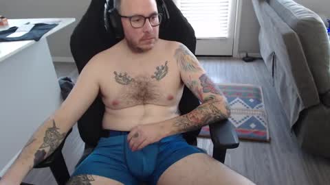 Snapshot of sirscotty831 chatting on March 9, 12:42 am Sir Scotty online show from March 9, 12:42 am