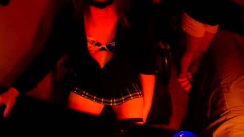 red online show from September 14, 6:59 am