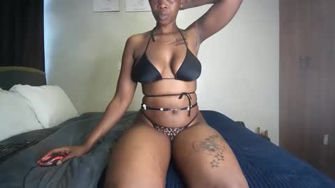 Snapshot of sity002_ chatting on September 17, 5:00 am sity online show from September 17, 5:00 am