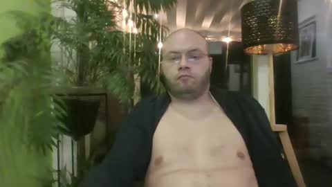 sixten113 online show from February 16, 5:11 pm