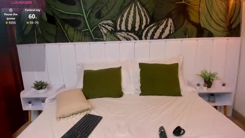 skarletkiss_ online show from April 22, 7:54 pm